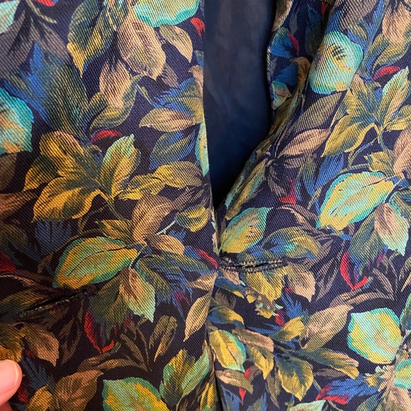 Vintage Floral Blazer - Picture 8 of 11